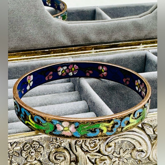 Vintage Champleve Enamel Floral Bangle Bracelet - Picture 6 of 15